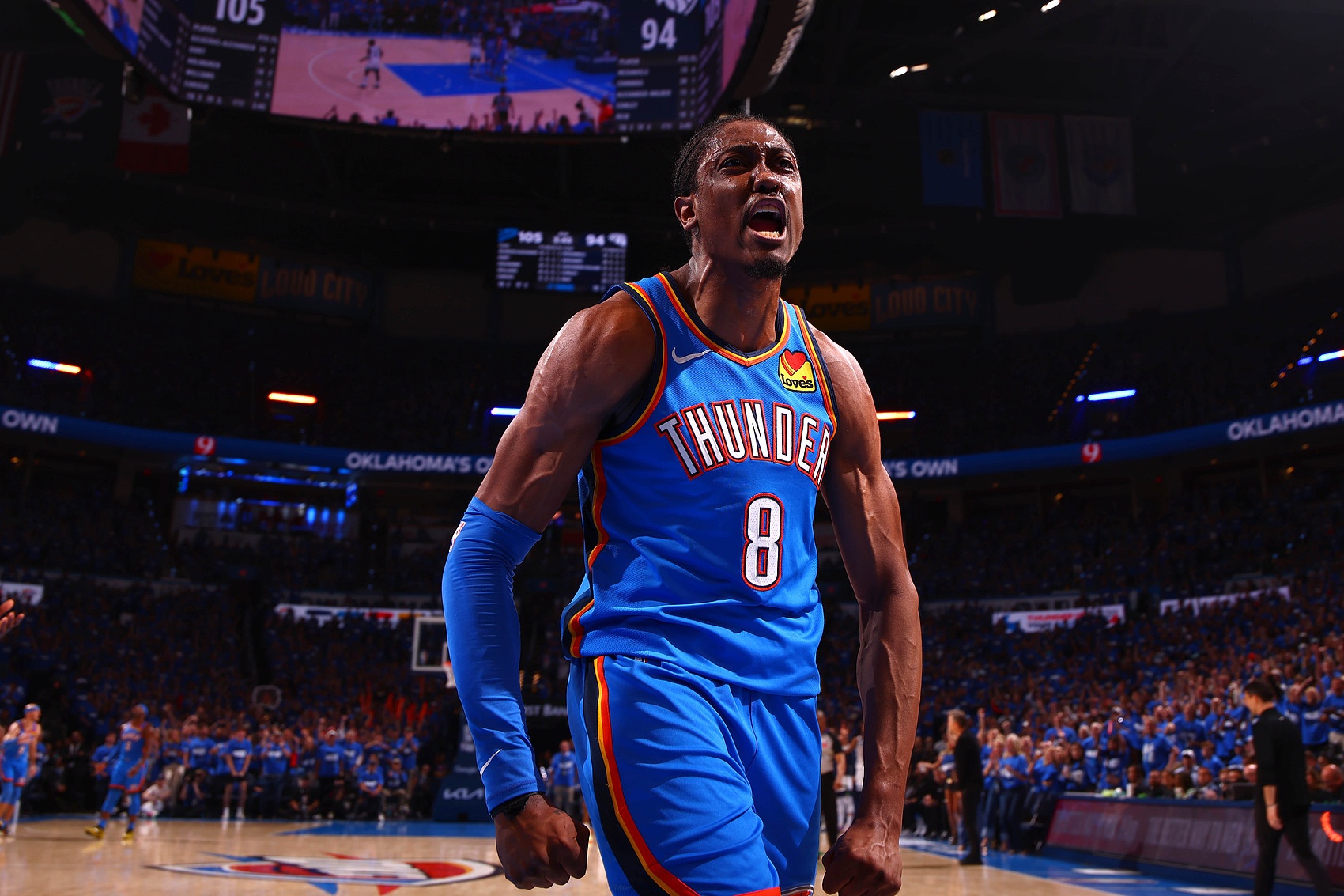 状态出色！杰伦-威廉姆斯首节8中5&三分5中3砍下13分