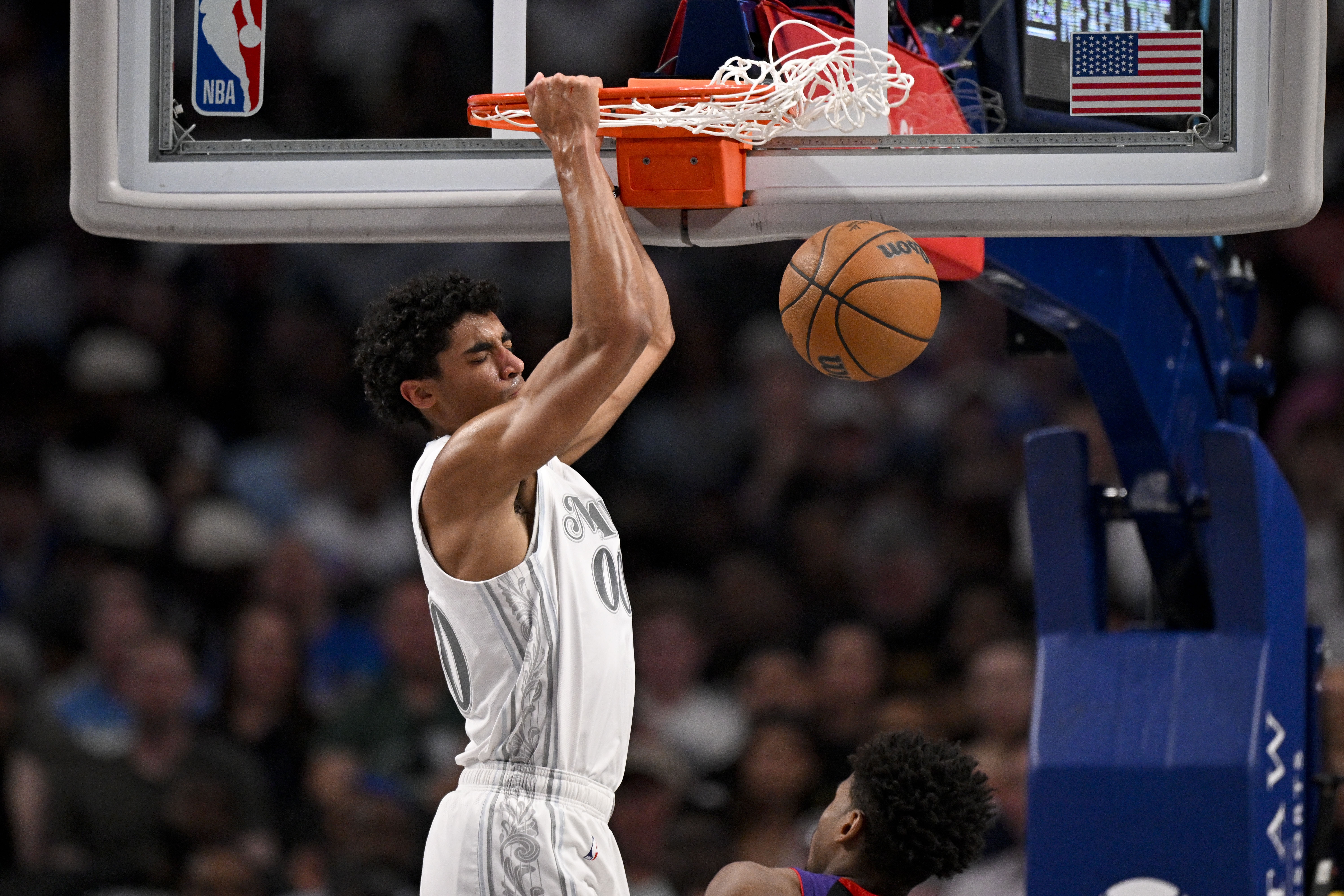 克里斯蒂：我们的先发本就十分出色 替补阵容深度或是联盟最佳