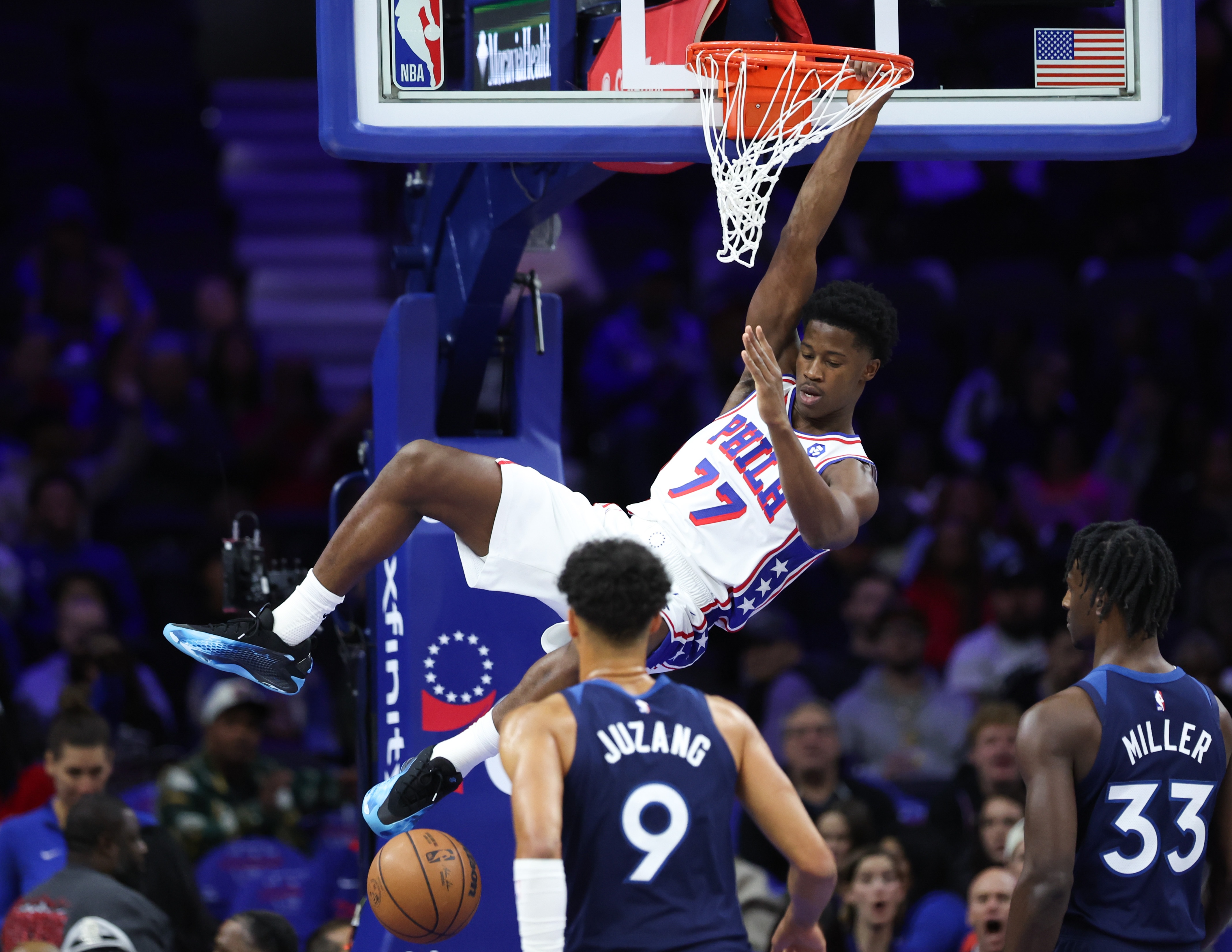 飞天遁地！探花埃奇库姆表现亮眼18中10砍26分 5抢断多次反击打进