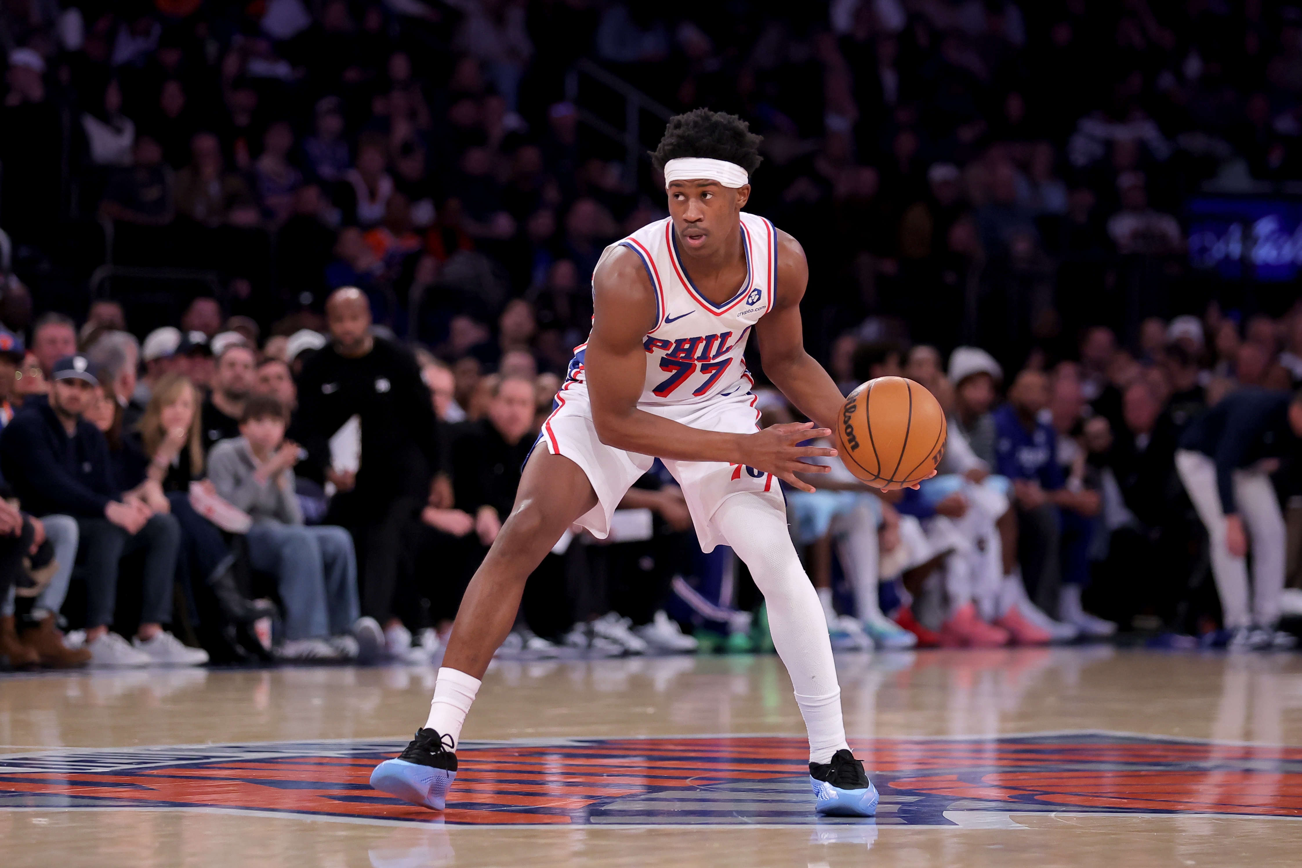 如有神助!埃奇库姆连续三分命中 76人三分13投11中